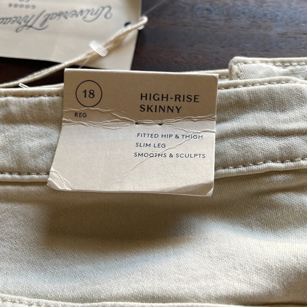 Universal Thread cropped pants - Picture 5 of 5